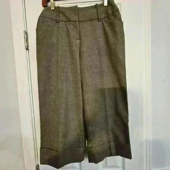 Ladies Cropped Slacks size 6 - Picture 1 of 4